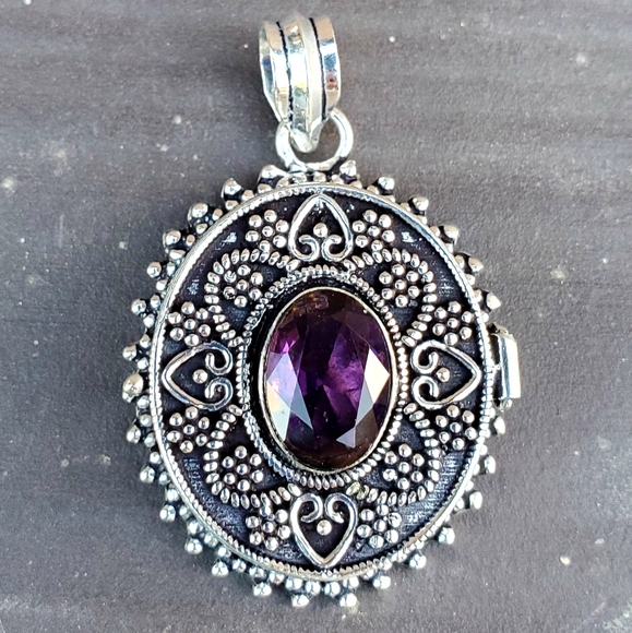 New Huge Amethyst 925 Silver Poison Pendant. - Picture 14 of 16